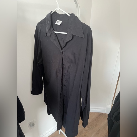 Aritzia Sunday Best Future Button Up - Picture 1 of 4